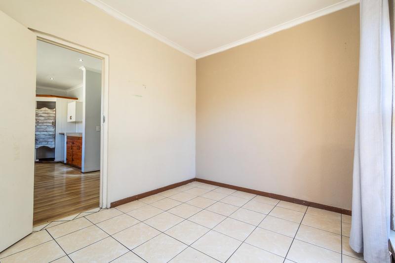 5 Bedroom Property for Sale in St Dumas Western Cape